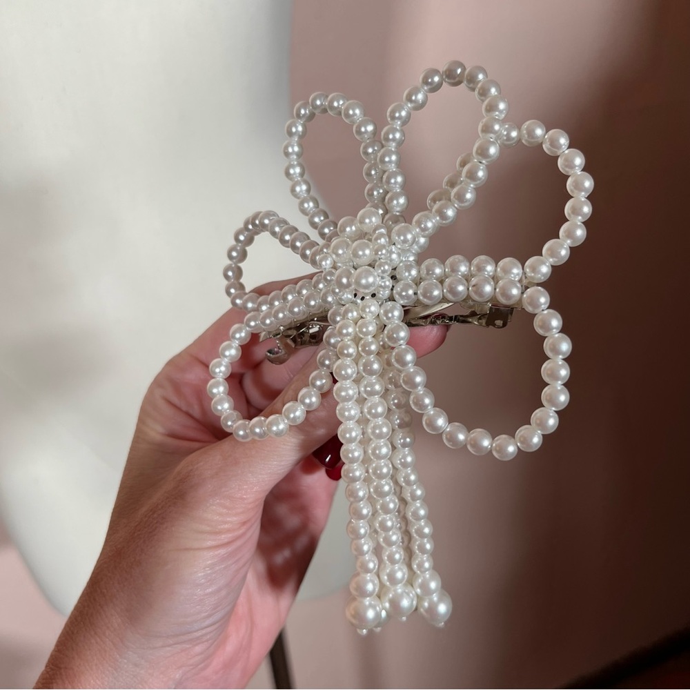 Vintage 80 90 Retro Oversized White Pearl Bow Feminine Hair Barrette Accessory - Picture 10 of 17